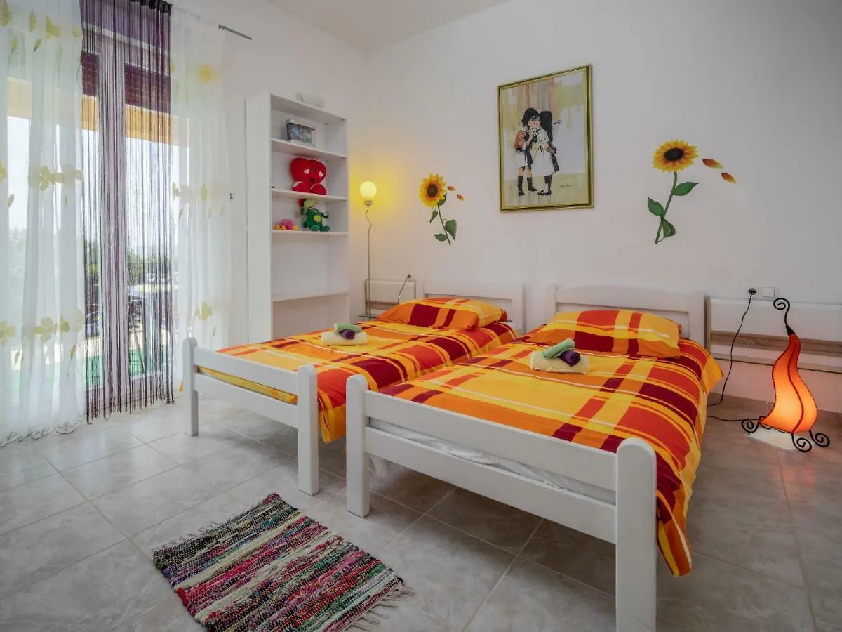 Apartment Daria By Interhome